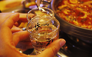 管仁健觀點》改變台灣歡場文化的黃俊雄布袋戲