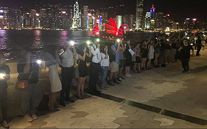 21萬「人鏈」拉起60公里「香港之路」港民盼政府重視5大訴求