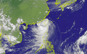 白鹿動態》仍在暴風圈中！東南部留意強風及大豪雨