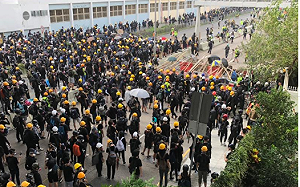 反送中》觀塘遊行爆發多次警民衝突 示威者遭催淚彈驅散