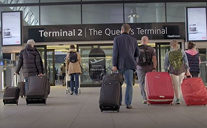 液體登機禁令可望解除？行李3D掃描設備進駐英國機場