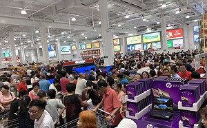 (影)上海Costco開幕首日人潮塞爆 下午臨時停止營業