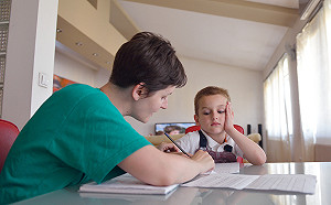 虎媽要求嚴格壓力大　追求完美引來眩暈症