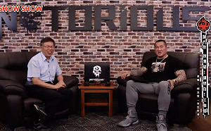 談兩岸「一天混過一天」 柯P：保持微笑 傢伙該準備就要準備