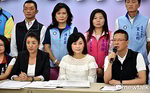 藍民代12問氣爆善款 批陳菊未正面回應 用情緒綁架民眾