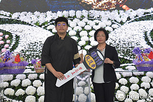 企業家曾崧正遺愛人間  家屬捐出兩輛救護車