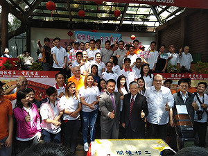 韓國瑜「鳳飛雞來」惹議  移民署：新住民貢獻不容污辱