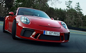 保時捷槓上特斯拉！首款「純電動」跑車Taycan已有訂單3萬筆