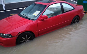 半夜雨炸恆春半島 民眾哀嚎一覺醒來車泡水