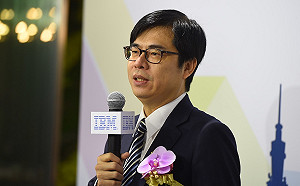 高雄人還在等阿諾.....  陳其邁：高雄人的犧牲，台灣人要覺醒