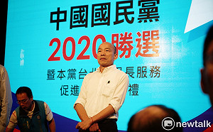 再爆粗口接地氣？！韓批丁守中選台北市長「溫吞吞三腳踢不出個屁」