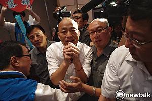 縣市長滿意度「墊底」韓國瑜踢館嗆「講完沒」