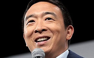 美國總統參選人民調　台裔的楊安澤在新罕布夏贏川普