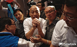 評比墊底怪前任 韓國瑜：要抗議去跟陳菊抗議