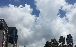 週末晴朗炎熱！下週二鋒面接近北台灣有雨