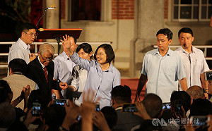 總統雲嘉訪基層 出席後壁區黃家古厝中秋音樂會
