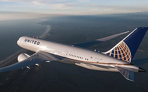 美聯航再爆醜聞！粗暴趕華人教授「下飛機」