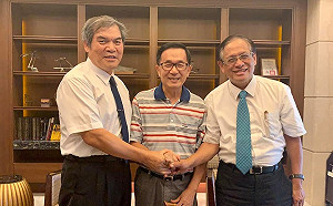 「呂參選拉下蔡英文」混亂曲解時序？ 扁打臉喜樂島