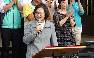 蔡總統：兩岸關係不挑釁不退讓　讓台灣人有尊嚴