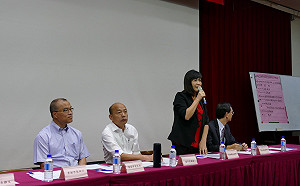 高雄市總預算案籌編情形說明會  藍綠一度大亂鬥 韓國瑜單挑康裕成