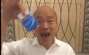 韓國瑜直播掏出香菸 挺韓名嘴直指：他需要政治幕僚