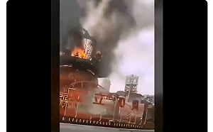 中國國慶花籃突發爐  網譏：生日宴沒開始就火化了