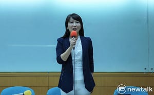 郭、柯立委布局確定合作 「郭董願意共同掛看板」