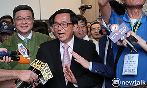 陳水扁11年後重回民進黨部：百感交集