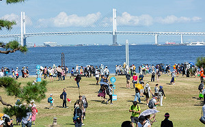 《Pokémon GO》遊行兼抓寶！寶友灑花撐香港反極權