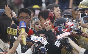 管仁健觀點》蔡總統到底還要包庇這老藍男多久？