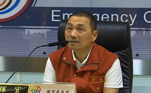 柯文哲稱擔任颱風假「組頭」 侯友宜：不能拿民眾生命財產來賭