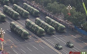 中共大閱兵 東風41、轟6N首次亮相