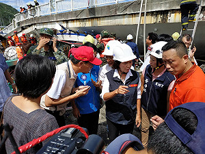 （影）南方澳大橋倒塌事故  2海巡人員救災受傷