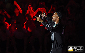 NBA／Diss起來！里拉德寫歌回擊　嗆歐尼爾奪冠靠抱大腿(影)