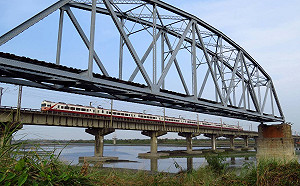 不用人擠人！台鐵這6班次乘客可在車上欣賞國慶煙火