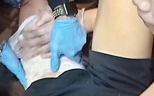 又是真槍實彈》槍傷14歲男童左腿 港警強辯「合法合理」