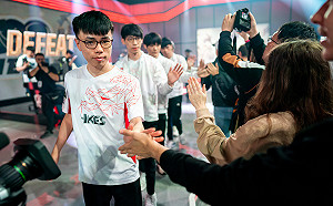 英雄聯盟世界賽》距小組賽只差一步！HKA將交手Isurus Gaming