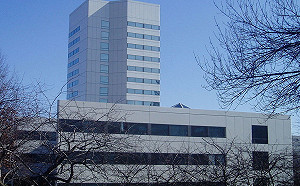 男子因服用藥物造成乳房異常發育 美國嬌生公司遭判賠80億