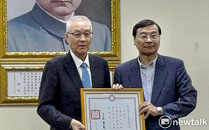 挺吳敦義自列不分區第一 中常委：帶兵打仗一定在前面