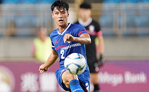 足球／台灣明晚迎戰最強澳洲　當家後衛王睿要「早點睡」