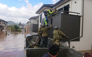 哈吉貝颱風襲日已58死211傷 災情頻傳