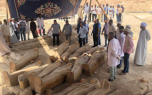 埃及一口氣出土20具千年古棺  有圖有文還彩色的