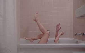 老婦浴缸滑倒！爬不起來靠自來水活命　4天後獲救卻更慘