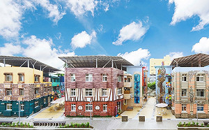 屏東市出現歐風聚落！2D卡通風彩繪建築有如動畫場景