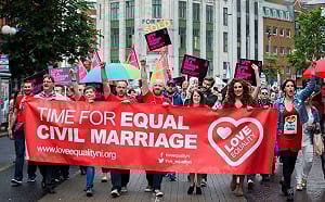 北愛爾蘭墮胎合法化  明年情人節可舉行同性婚禮