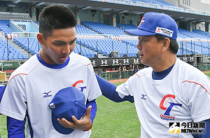 12強／首次見到劉致榮　洪總劈頭問：怎麼練的我也想看