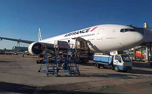 法航客機突發火警警報緊急返航  乘客嚇得發抖 連遺書都寫好了