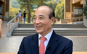 郭柯王被喻SHE單飛不解散 王金平：我們是分進合擊