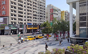 北市府轉運站違停事故多  11/1起停逾3分鐘就開罰