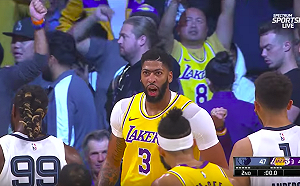 NBA／戴維斯只花三節砍下夢幻數據　躋身傳奇之列(影)